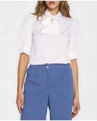 Schicke ecrufarbene Bluse mit Bindekragen