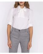 Schicke ecrufarbene Bluse mit Bindekragen