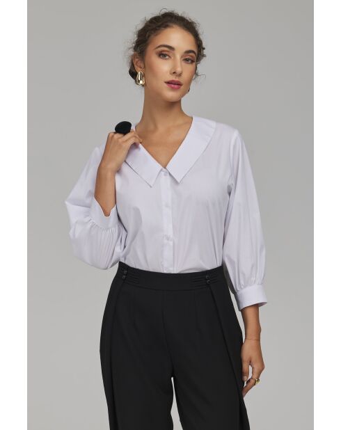 Chemise blanche à col en V oversize