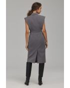 Robe grise cintrée à ceinture