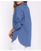 Übergroßes blaues Jeanshemd