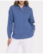 Übergroßes blaues Jeanshemd