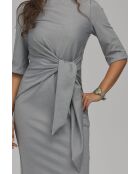 Robe grise à nouer sur le côté