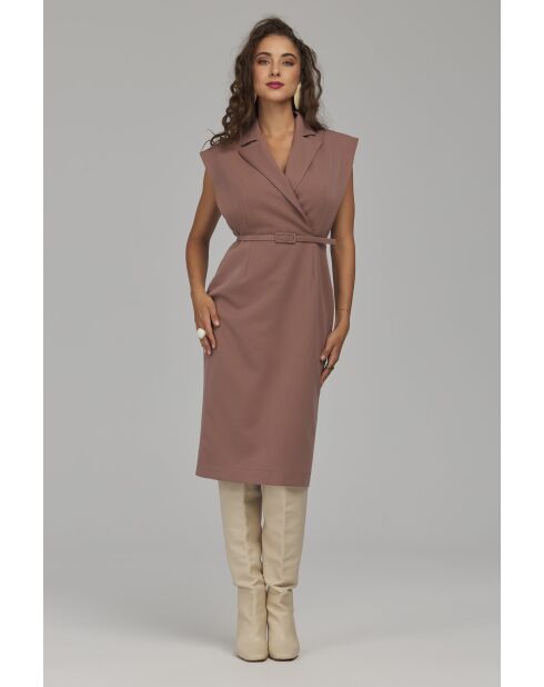Robe cappucino cintrée à ceinture