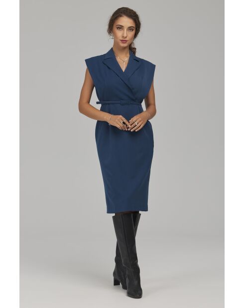 Robe colbat cintrée à ceinture