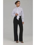 Pantalon noir droit à plis marqués
