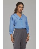 Hellblaues Oversize-Hemd mit V-Ausschnitt
