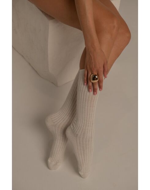 Cremefarbene Socken aus Alpakawolle