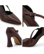 Bruine leren pumps van Segoviana