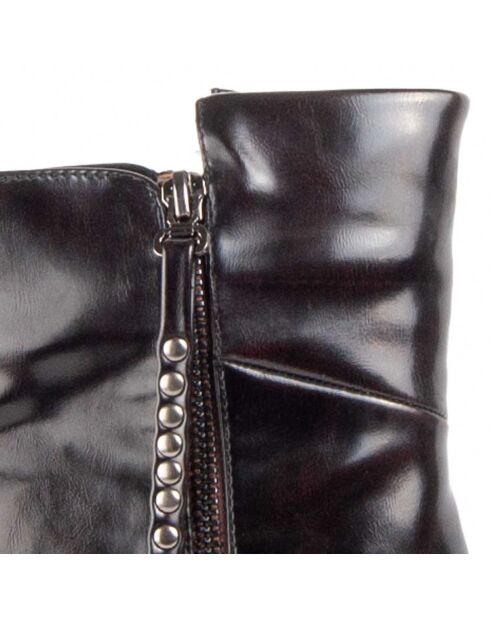 Motta Stiefel mit braunem Absatz