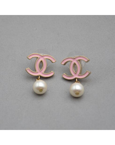 Boucles d'Oreilles CC Émail Rose & Perle Pendante