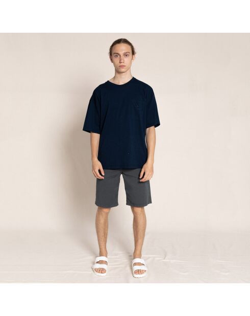 Short Surfer noir