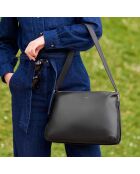 Maud Schultertasche aus schwarzem Leder - 340 x 236 x 76 mm