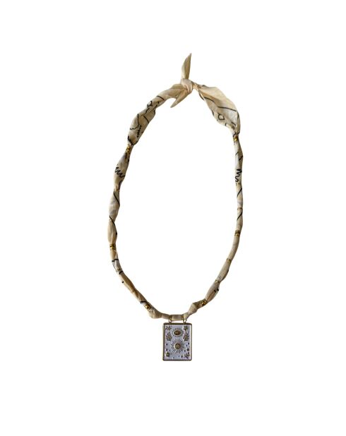 Dream Keeper Halskette aus Baumwolle mit Nude-Plakette