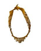 Collana One Love Multi Hearts in cotone marrone ghiacciato