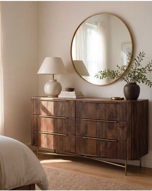 Commode 6 tiroirs en bois de manguier finition noyer et métal doré Tana - 133 x 45 x 85 cm