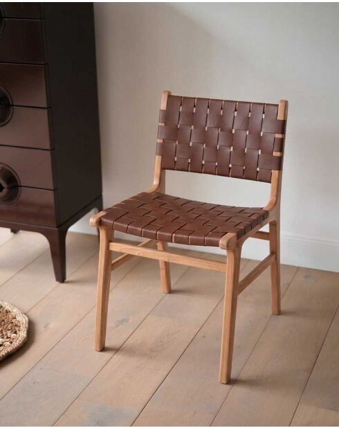 Chaise en bois massif de teck et cuir tressé Forma naturelle - 50 x 55 x 83 cm