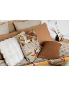 Housse de coussin brodé en coton Alina dragée