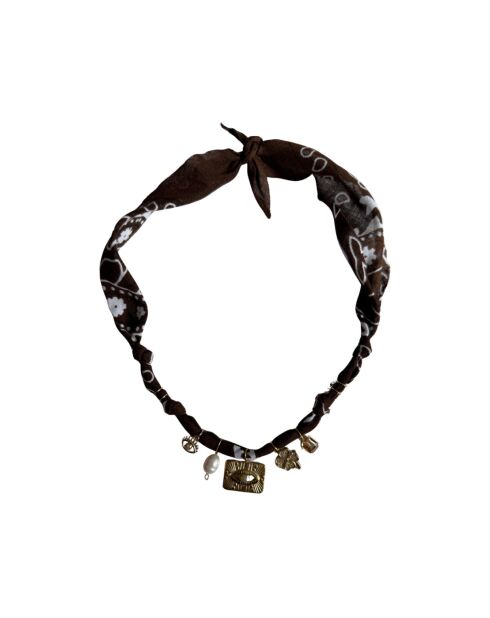 Collier en coton Christmas médaille carre chocolat