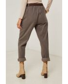 Pantalones Elena con cinturón taupe