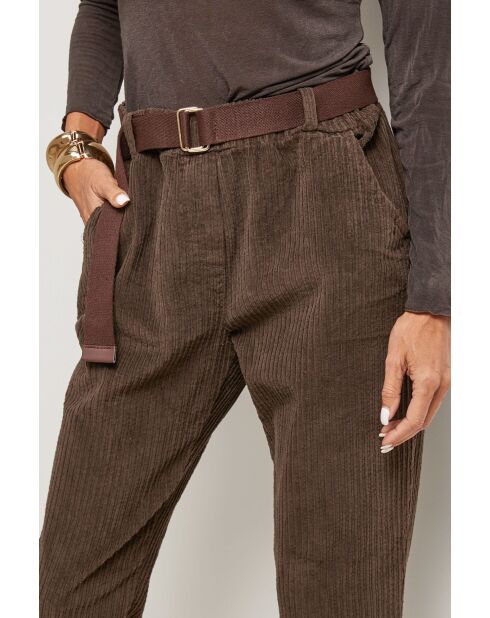 Pantalones Eloïse de terciopelo chocolate con cinturón de algodón