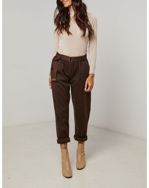 Diana broek met riem in chocolade