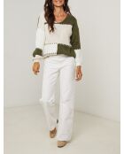Jersey caqui Celeste con cuello en V