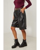 Estelle zwarte korte broek met riem