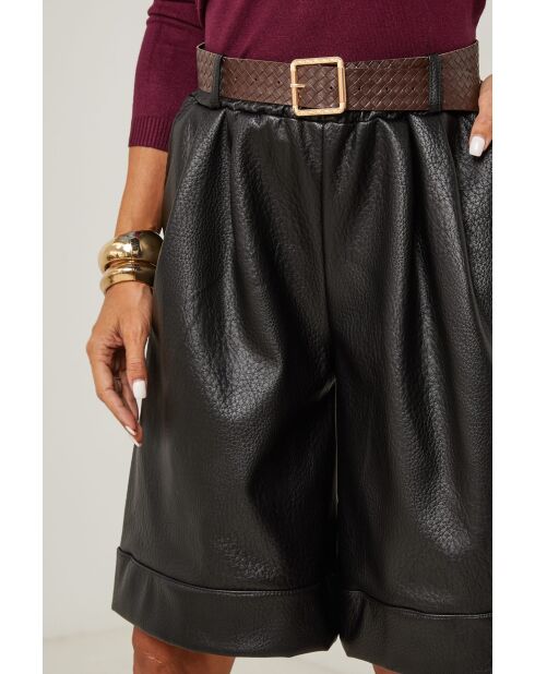 Estelle zwarte korte broek met riem