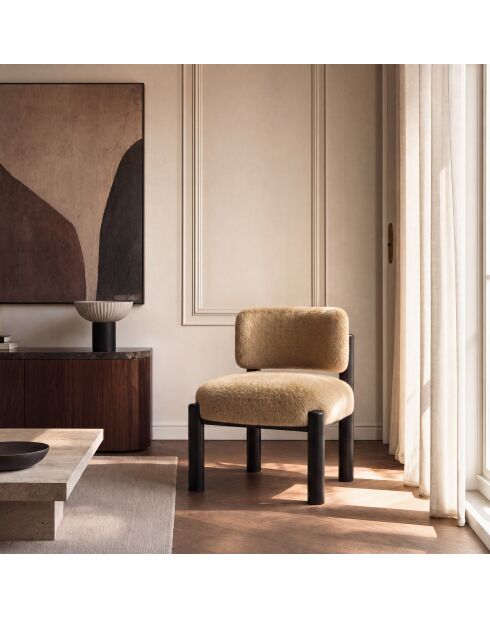 Fauteuil TOM fausse fourrure taupe et pieds noirs