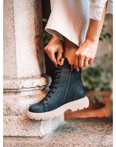 Bottines en cuir Dasha noires