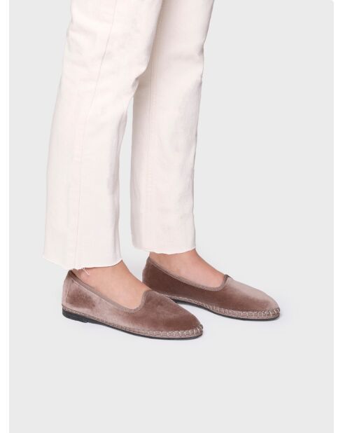 Chaussons d'intérieur en velours Claudina taupe