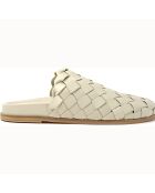 Sabots en cuir beiges