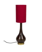 Lampe de table Jules rouge - 15 x 15 x 60 cm