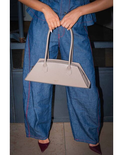 Schultertasche aus taupefarbenem Opalleder - 41x14x10 cm