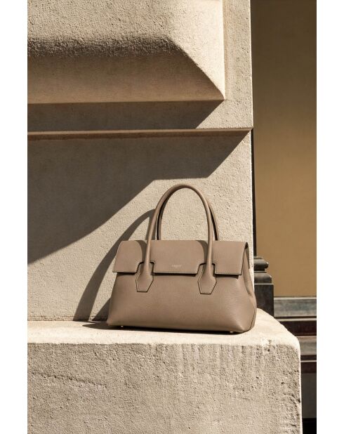 Solenne licht taupe leren schoudertas - 35x26x14 cm