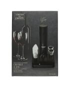 Caja de vino negro con 5 accesorios - 5,5 x 21,7 x 30,4 cm