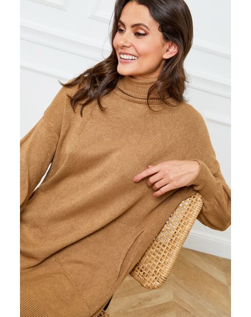 Halof beiges Kleid aus einer Kaschmirmischung