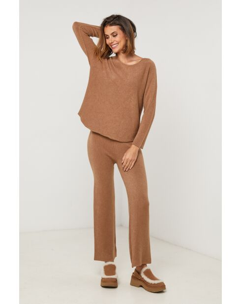 Ensemble Verona camel