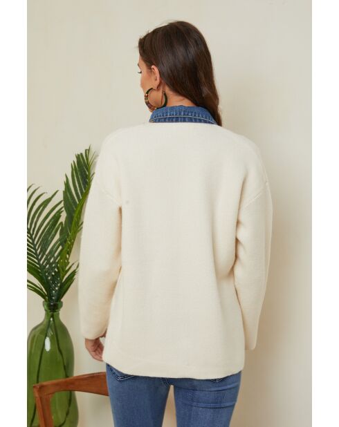 Ecrufarbene Jacke/Jeans Ajka
