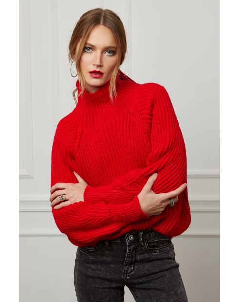 Roter Wollpullover für Babys
