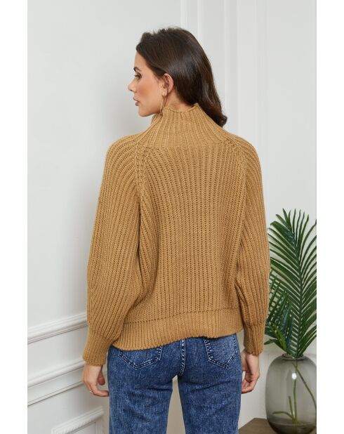 Kamelfarbener Wollpullover für Babys