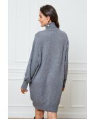 Halbgraues Kaschmirkleid