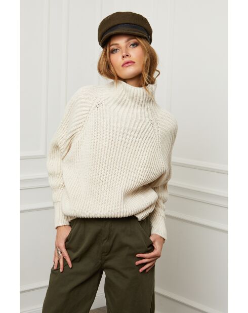 Beiger Wollpullover für Babys