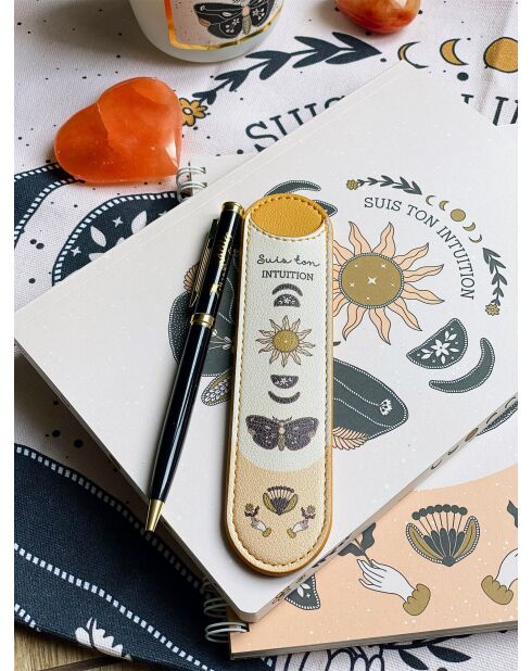Set penna a sfera e custodia nera Follow your intuition, 3,5 x 15 cm
