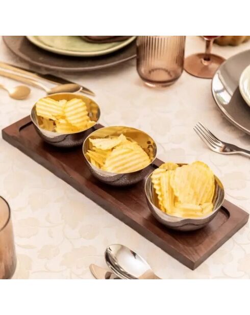 Set de aperitivos con 3 tazas plateadas en bandeja de madera, 35 x 11 x 5,5 cm