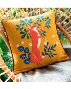 Housse de coussin Fables enchantées en coton moutarde et bleu marine - 40 x 40 cm.
