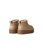 Botas de piel Classic Ultra Mini Platform en color arena