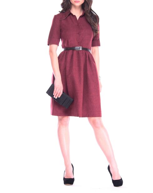 Robe avec ceinture bordeaux