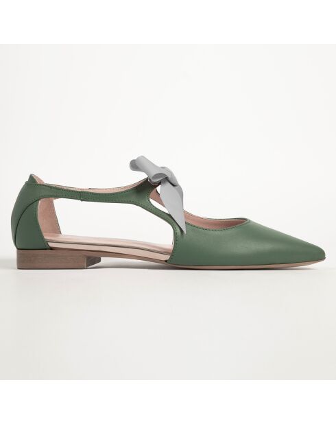 Bebés de cuero verde para vacaciones de verano